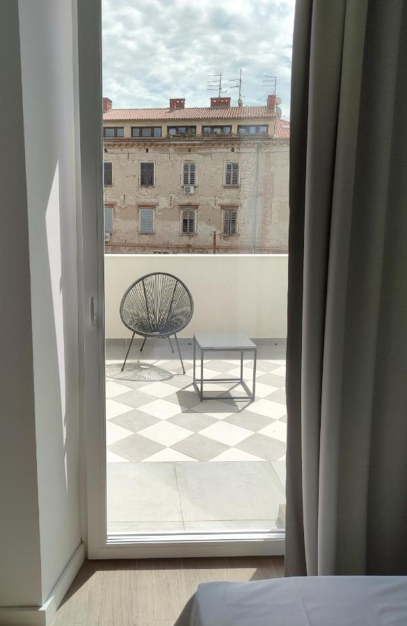 Nik Studio Apartments Pula Bagian luar foto
