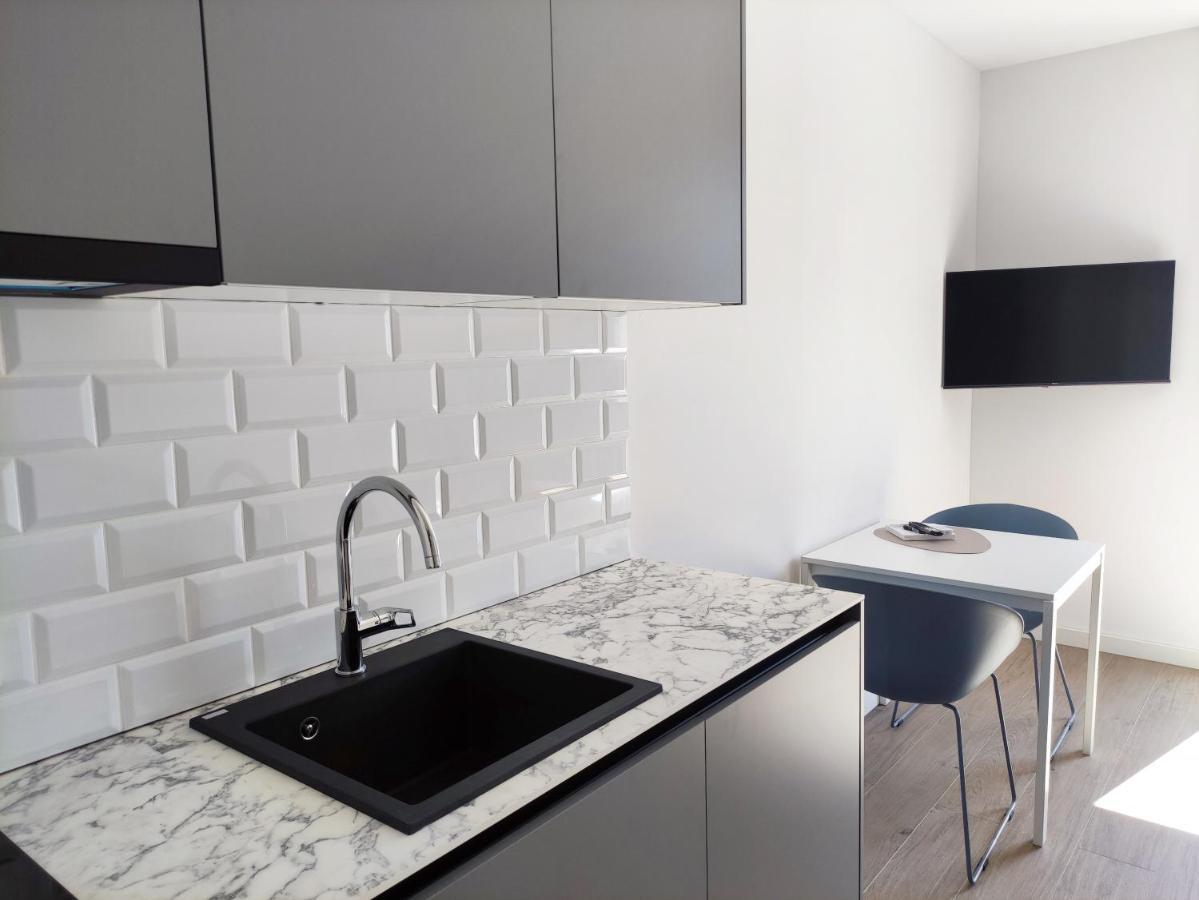 Nik Studio Apartments Pula Bagian luar foto