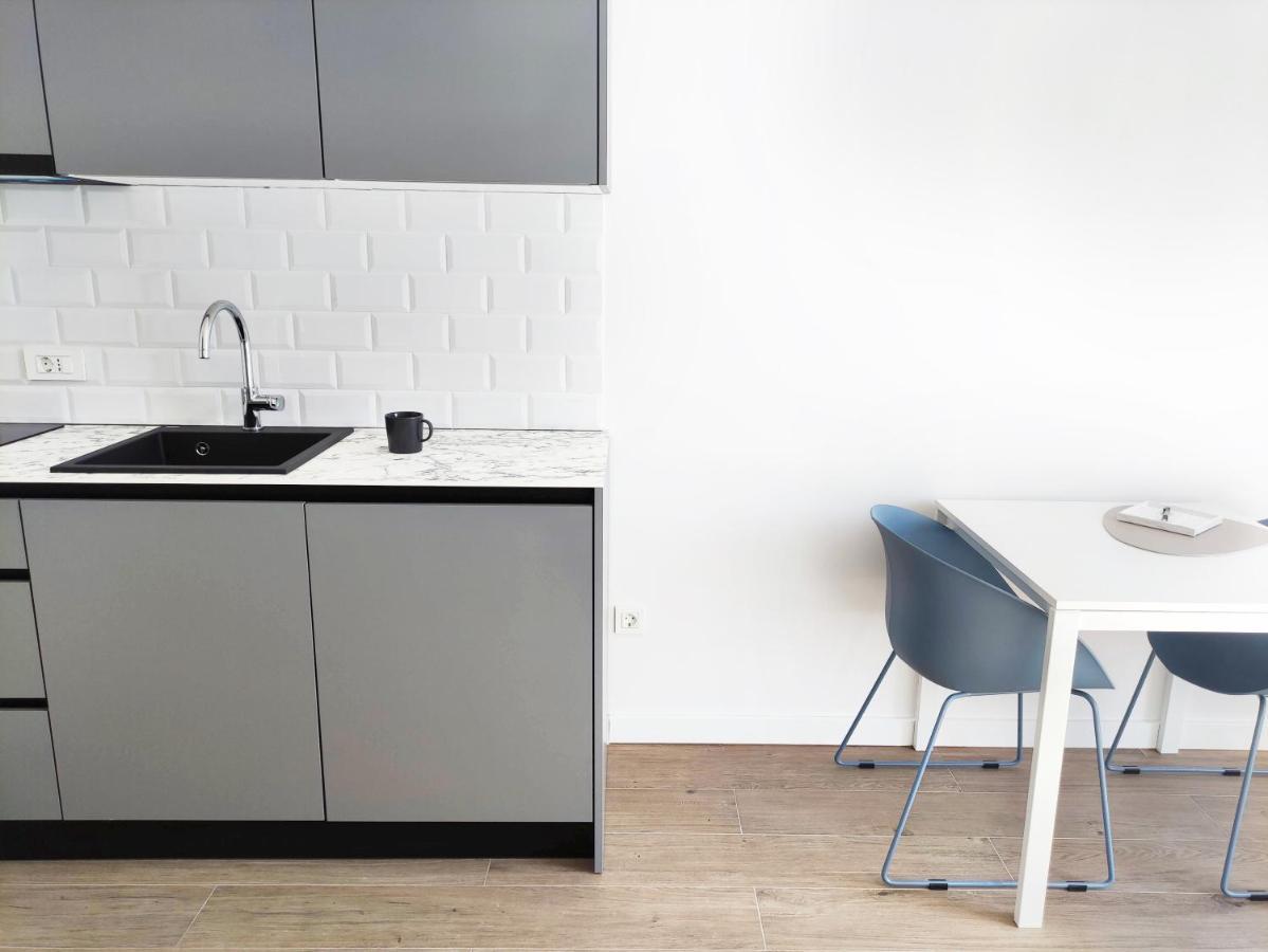 Nik Studio Apartments Pula Bagian luar foto