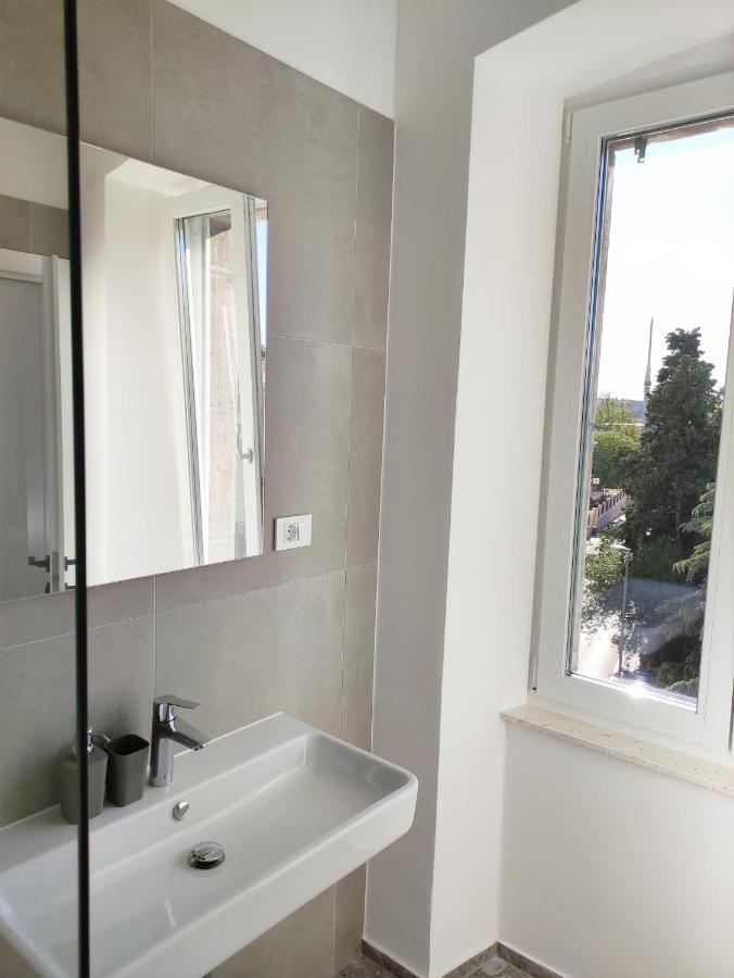 Nik Studio Apartments Pula Bagian luar foto