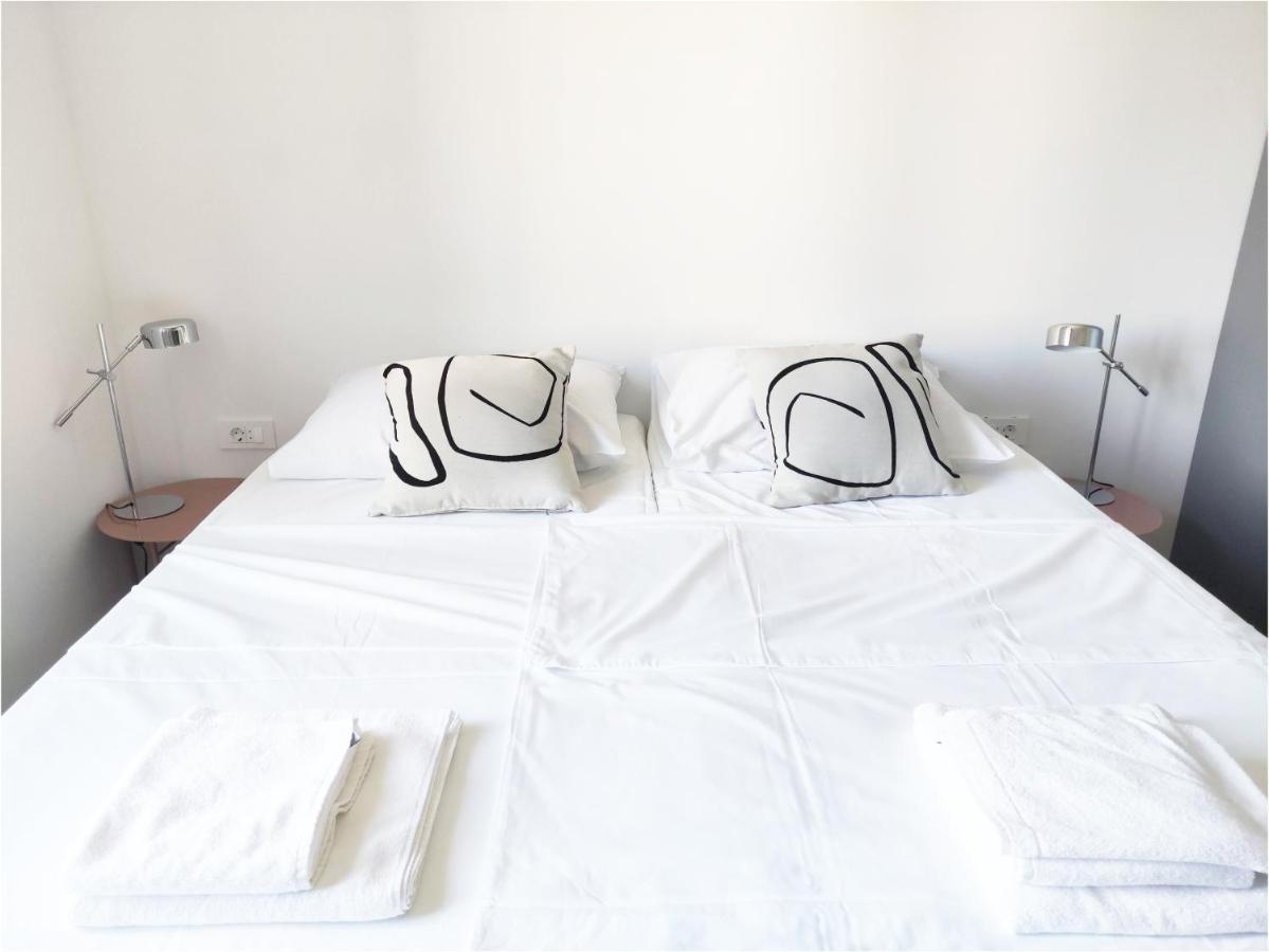 Nik Studio Apartments Pula Bagian luar foto